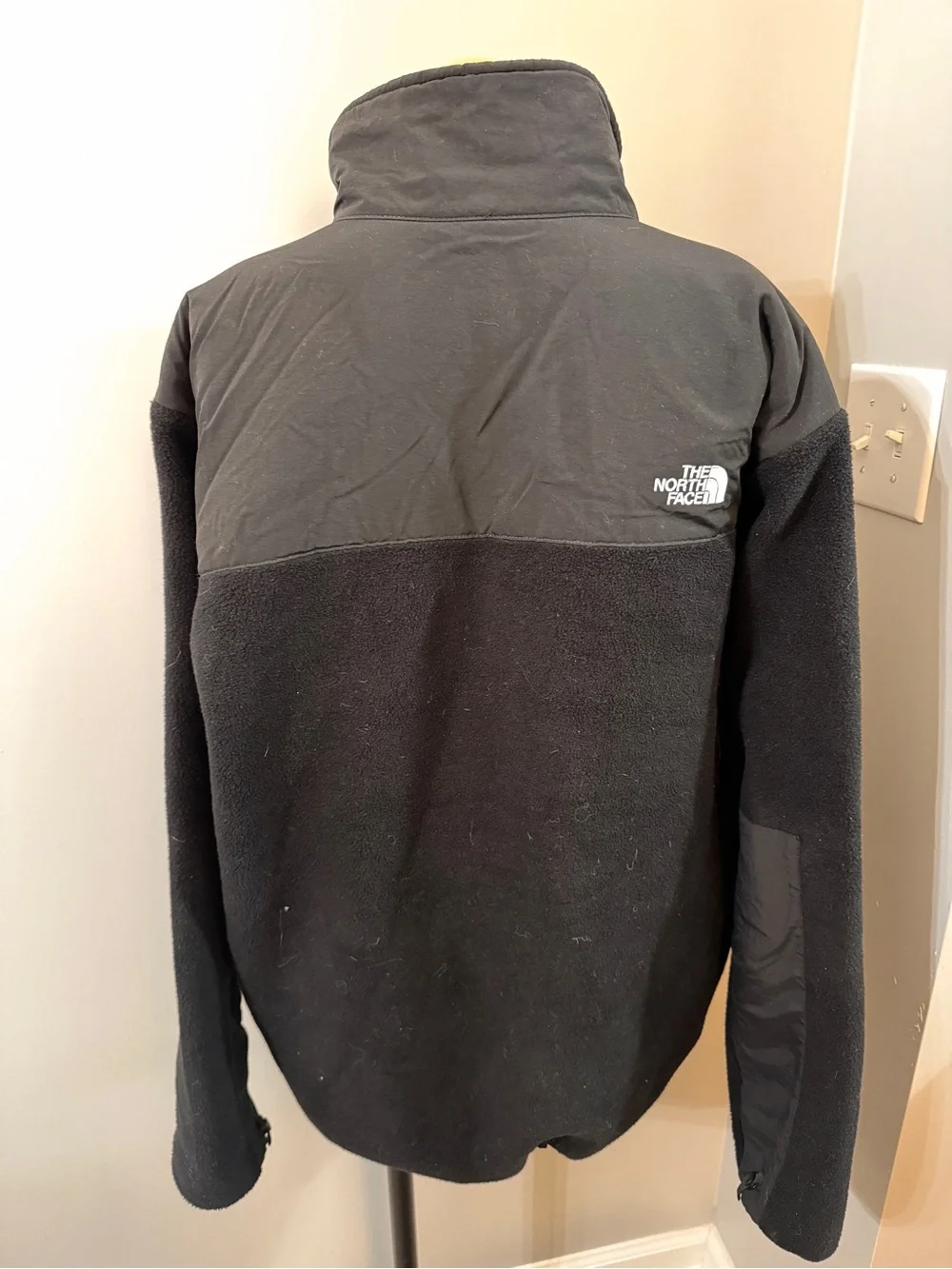 The North Face Denali Men’s Black Fleece Jacket XL